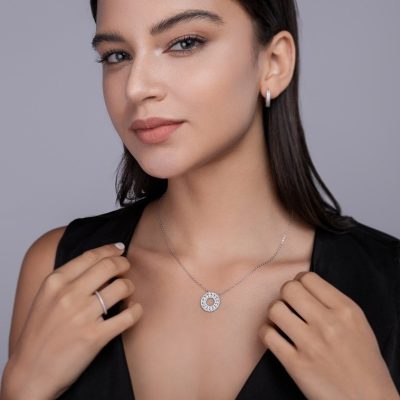 925 Sterling Silver necklace with Diamond Circle Pendant