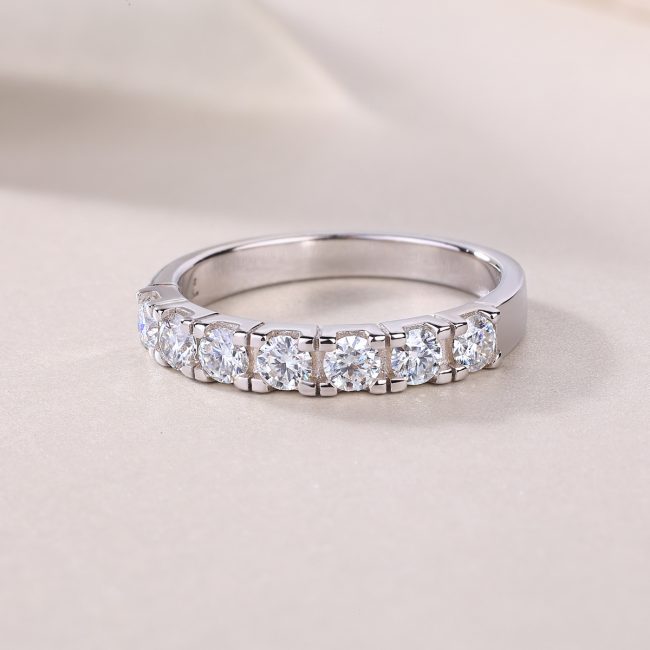 Bar Setting Ring In Sterling Silver For Women