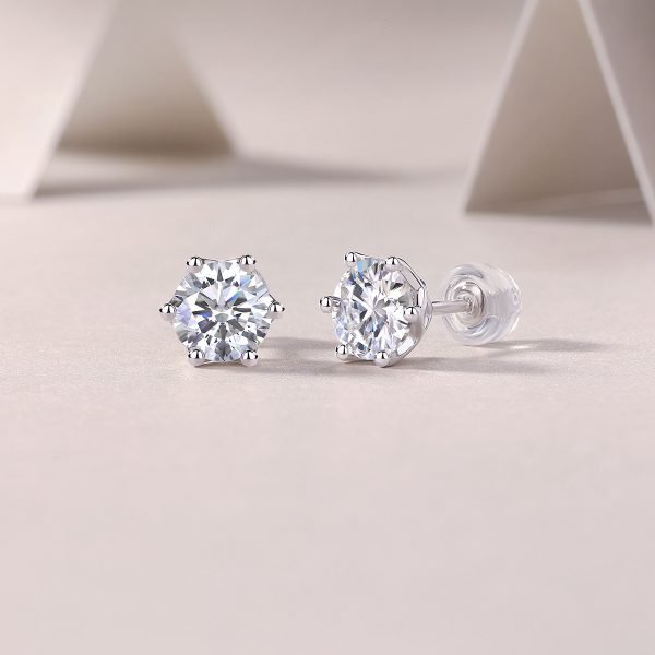 Basket-Set Solitaire Diamond Stud Earrings