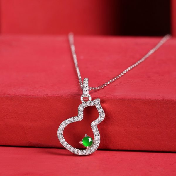 925 Sterling Silver Green Jade Pendant Necklace - Image 3