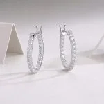 Pendientes de aro con nudo en plata de ley