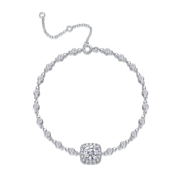 Round-Cut Diamond Halo Bolo Bracelet