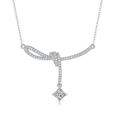 Solitaire Diamond Classic Collarbone Necklace