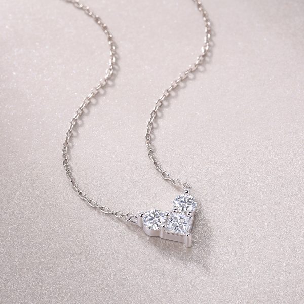 925 Sterling Silver Three Diamonds Heart Pendant Necklace - Image 4