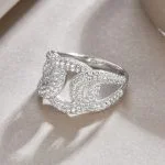 Anillo entrelazado de tres vueltas en plata de ley