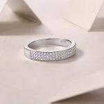 Anillo de plata con tres filas de diamantes para mujer