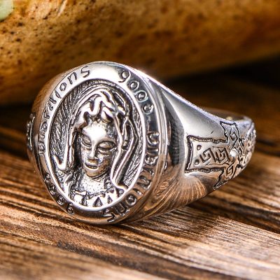 Retro Virgin Mary Sterling Silver Ring for men or women, made of 925 sterling silver