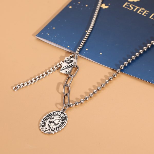 Vintage Thai Silver Bead Necklace Queens Head Pendant - Image 3