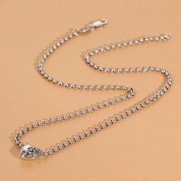 Circle Link Chain Heart Pendant Necklace Silver Clavicle Necklace - Image 3