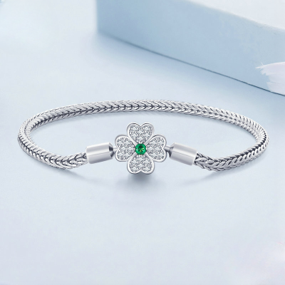 Snake chain sterling silver bracelets for women, With Four-Leaf Clover pendant, made of 925 sterling silver and zircon