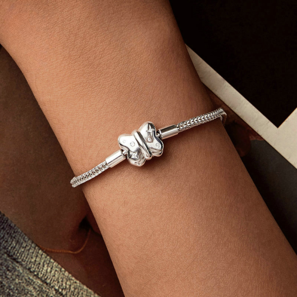 Star Bow Snake Chain Sterling Silver Bracelet for women, 17 and 19cm two lengths available, width 3mm