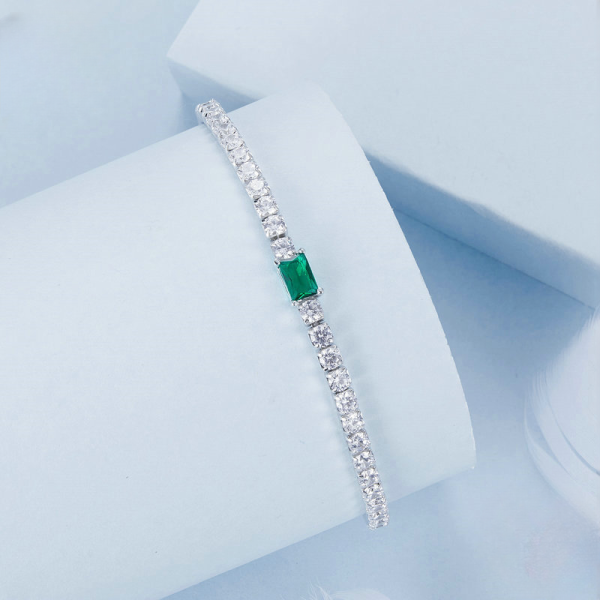 Zirconia Classic Sterling Silver Tennis Bracelet for women, detail view image