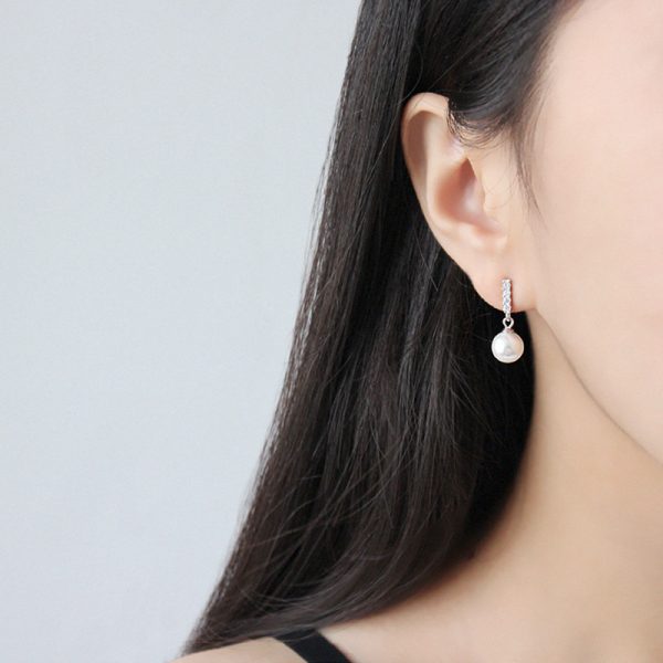 8mm White Freshwater Round Pearl Silver Stud Earrings