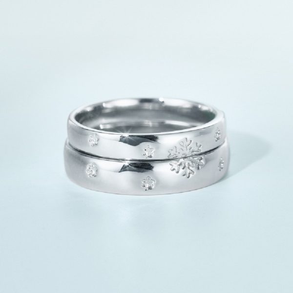 Couple Ring Silver With snowflake front view
