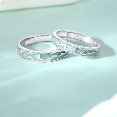 Cyan Enamel 925 Sterling Silver Rings For Couples, made of 925 sterling silver, men's ring is engraved with the shape of a mountain, women's ring is engraved with the shape of an ocean wave.