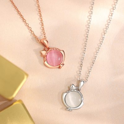 Cats Eye Stone Necklace In Sterling Silver