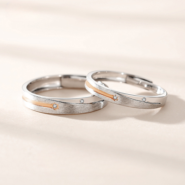 Engravable Star 925 Sterling Silver Couple Rings, made of 925 sterling silver, The surface of the ring is embedded with pure copper stars, resembling shooting stars streaking across the sky.