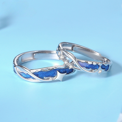 Sterling Silver Star Silver Ring For Couples, made of 925 sterling, moissanite, and enamel, Front side features engraved sterling silver stars.
