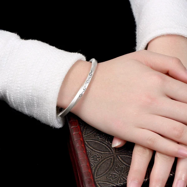 Clouds Engraved Twisted Sterling Silver Bangles For women wear
