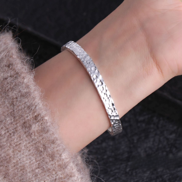 Silver Bangles Bracelet Of Hand Made Hammered Pair of Bracelets small bracelet, weight about 24.5g