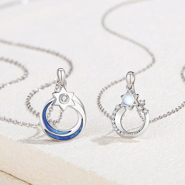 Silver Couple Necklace With Star Pendant Detail View