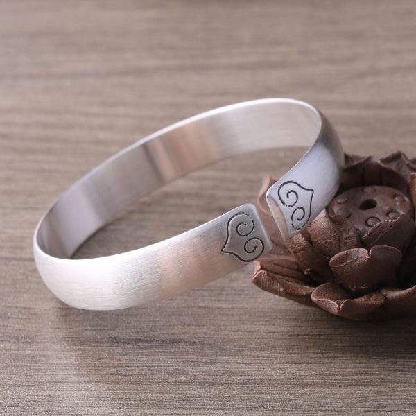 Sterling Silver Bangle of Lotus Flower Engraved back view