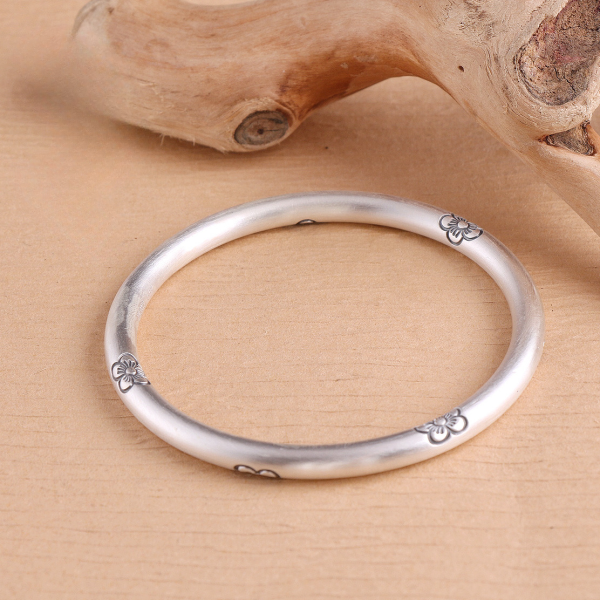 Sterling silver bangles for women, carved flowers, made of 925 sterling silver, weight about 40g