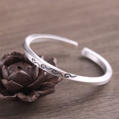 Sterling silver bangles for women, clouds engraved twisted , made of 999 silver, weight about 27g