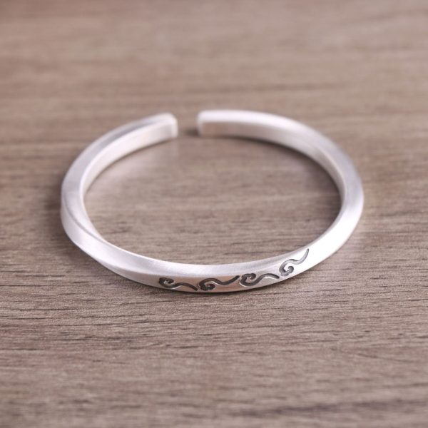 Women Sterling Silver Bangles of Clouds Engraved Twisted