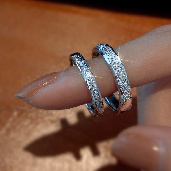 Engravable Nailing Sand Couple Ring Silver detail view