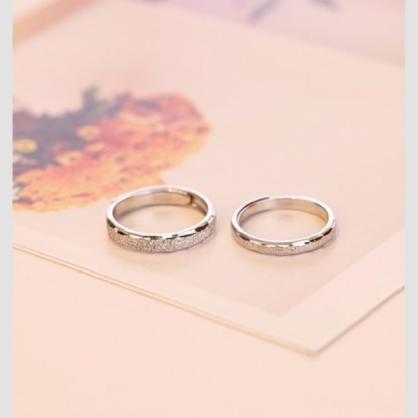 Engravable Nailing Sand Couple Ring In Silver detail view