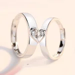 Anillos de plata con moissanita en forma de corazón a juego para parejas