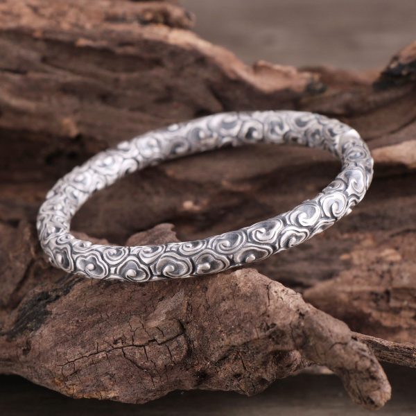 Engraving Lucky Cloud Sterling Silver Bangle for men, front detail view, Cloud carving details, exquisite and luxurious