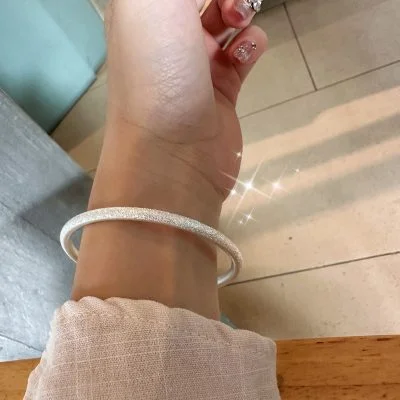 4mm Solid Silver Frosted Bangle For Women Wear View