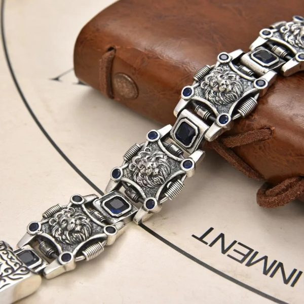 Arabic Style Blue Diamond Lion S925 Sterling Silver Bracelet For Men, chain detail view