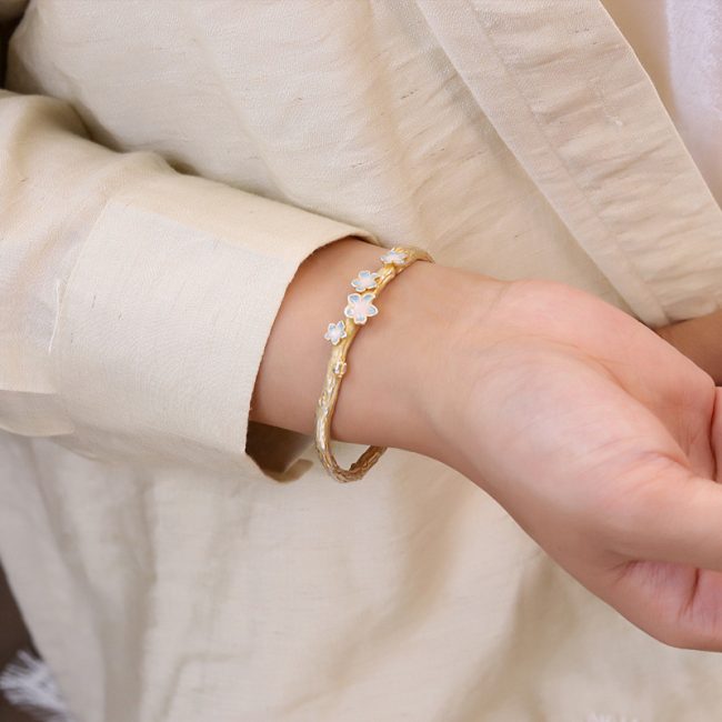 Good Hope Sterling Silver Flower Branches Bangle Bracelet - Image 3