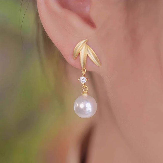 Leaf And Pearl Silver Drop Earring For Women