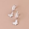 Pendientes de plata de ley con forma de mariposa y diamantes