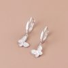 Pendientes de plata de ley con forma de mariposa y diamantes