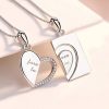 Collar de pareja de plata con corazones entrelazados a la derecha