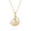 Colección "Gracia Lunar" de Cukari: Collares con forma de conejo y luna en jade blanco y ágata roja.
