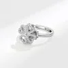 Anillo de plata de ley 925 con forma de trébol giratorio para mujer, con detalles de moissanita de alta calidad y diseño de banda ajustable.