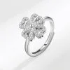 Anillo de plata de ley 925 con forma de trébol giratorio para mujer, con detalles de moissanita de alta calidad y diseño de banda ajustable.