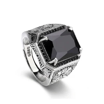 Anillo llamativo para hombre con gran circonita negra en plata de ley 925
